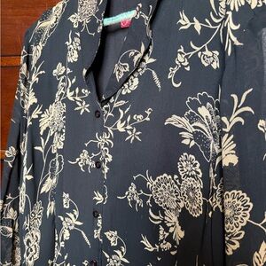 JM Collection Black Blouse with Cream Floral Print